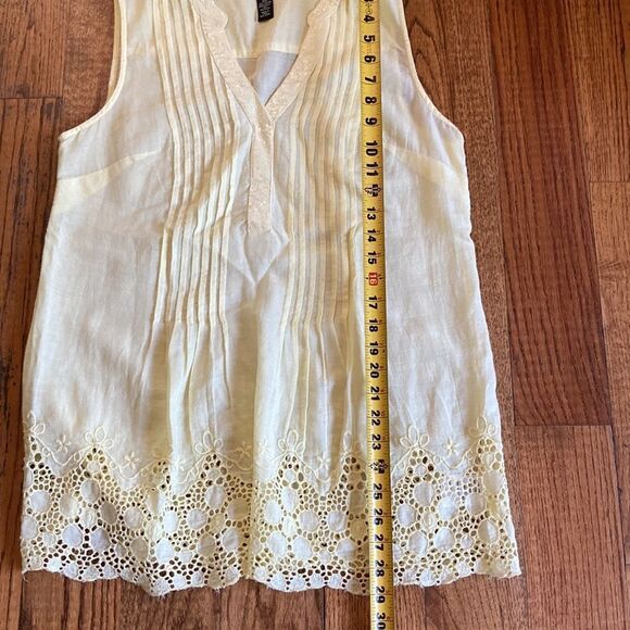 Style & Co. Soft Yellow V-Neck Long Line Eyelet Sleeveless Top Size Small - Picture 10 of 12